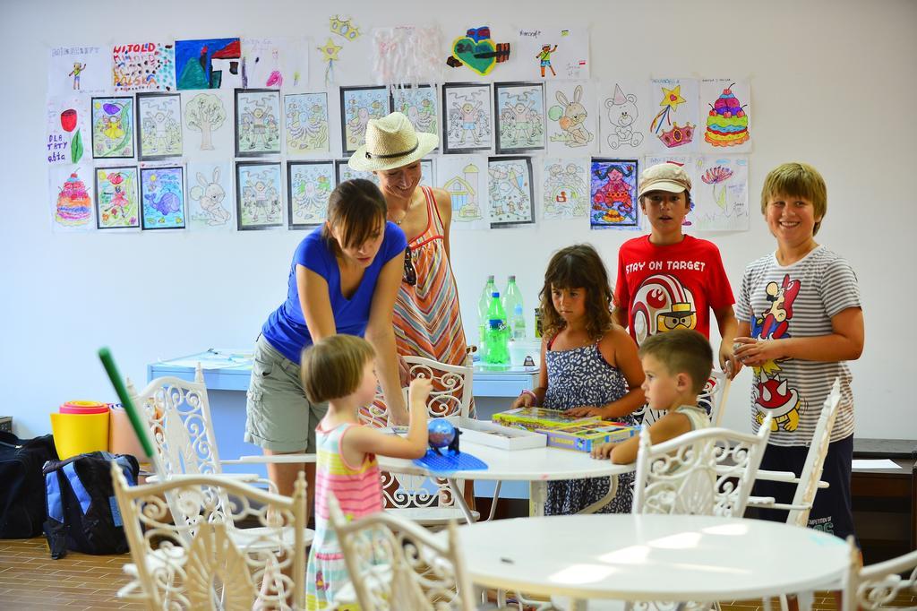 Happy Camp Mobile Homes In Camping Amadria Park Camping Trogir Seget Vranjica Esterno foto